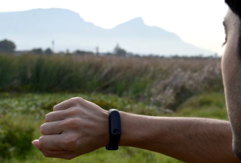 Wearable Fitness Technology: a Healthier Tomorrow